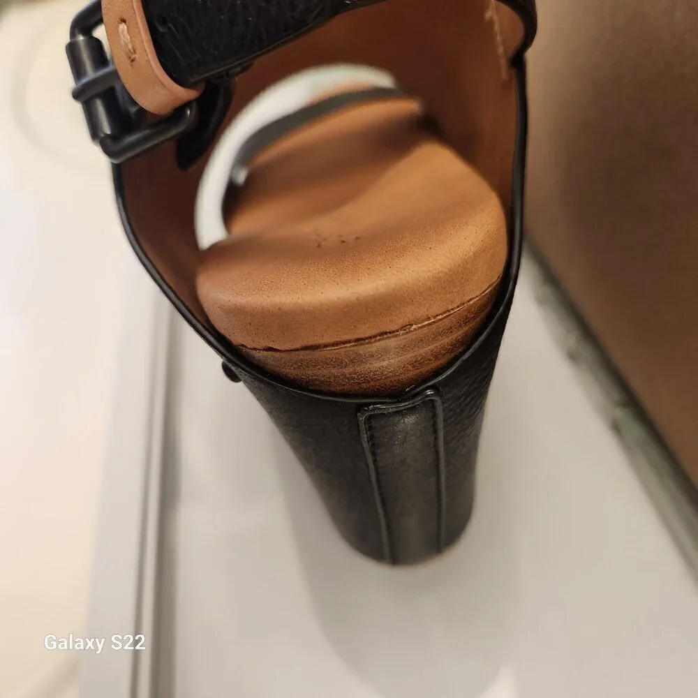 Gentle Souls by Kenneth Cole Women's Inka Wedge Sandal. Black. NIB. Size Various